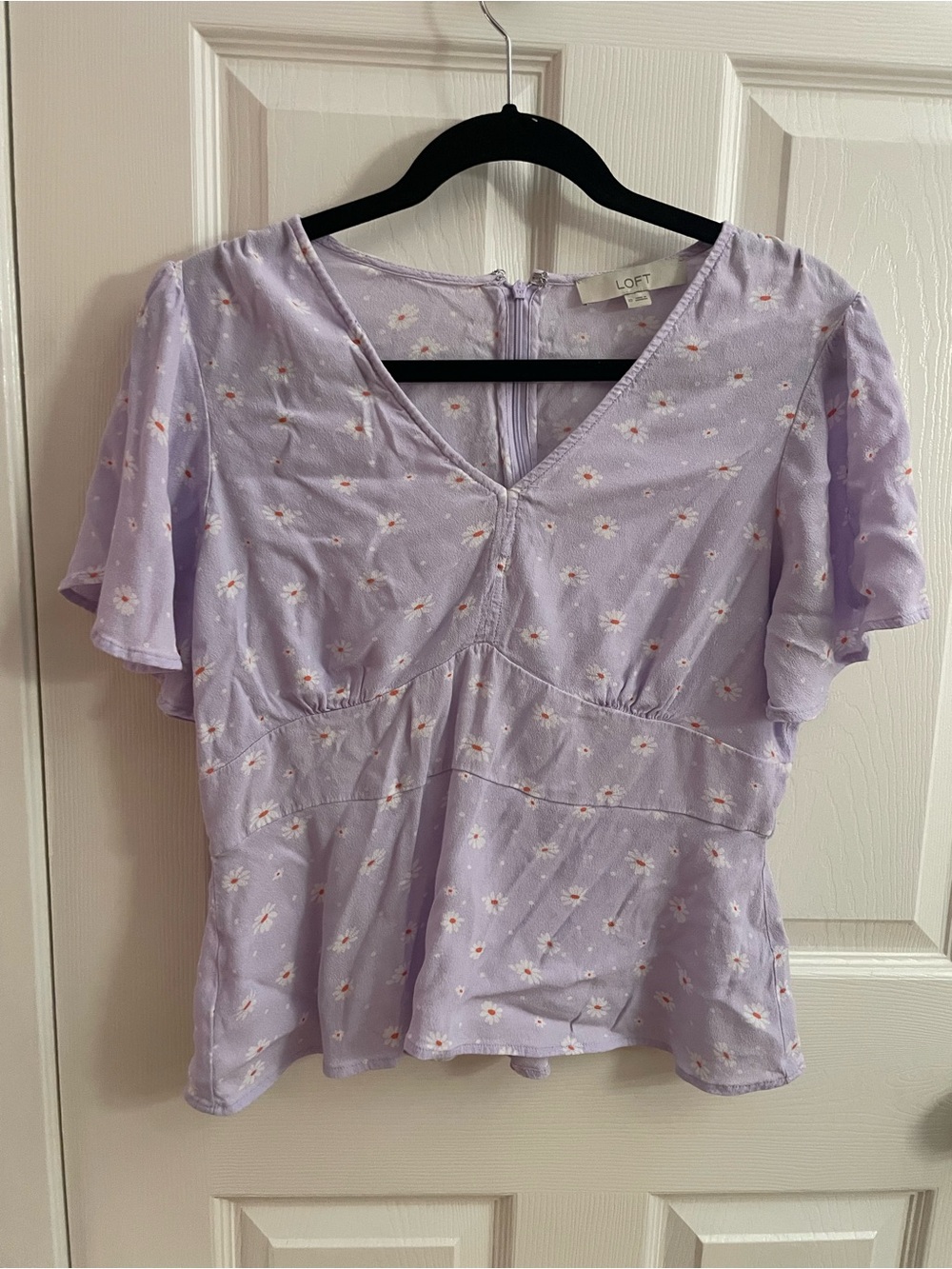 LOFT Lavender Daisy V-Neck Flutter Sleeve Top